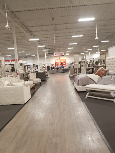 Furniture Store «Value City Furniture», reviews and photos, 94 W Kemper Rd, Springdale, OH 45246, USA