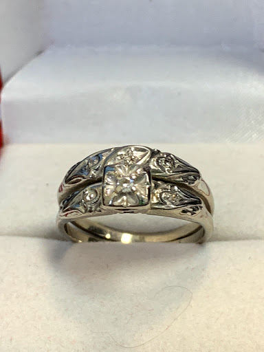 Jewelry Buyer «Lucky 7 Gold & CONSIGNMENT», reviews and photos, 1425 Bayshore Rd, Villas, NJ 08251, USA