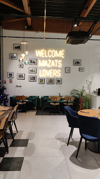 Atmosphère du Restaurant libanais Restaurant Mazats Buchelay - n°4