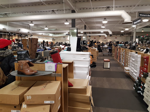 Shoe Store «DSW Designer Shoe Warehouse», reviews and photos, 60 NJ-17, Paramus, NJ 07652, USA