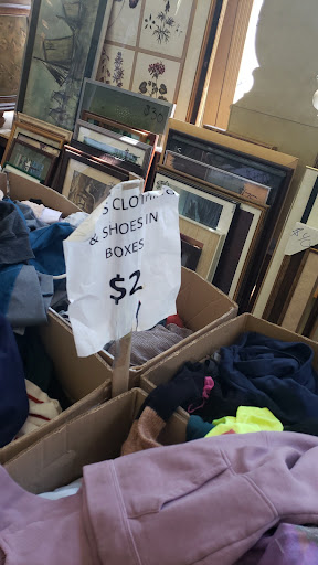 Thrift Store «Bnai Tzedukah Thrift Store», reviews and photos, 203 Sheridan Blvd, Inwood, NY 11096, USA