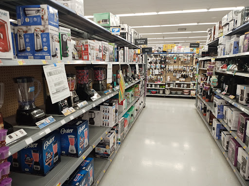 Discount Store «Walmart», reviews and photos, 15960 Dam Rd, Clearlake, CA 95422, USA