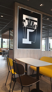Atmosphère du Restauration rapide McDonald's à Isigny-sur-Mer - n°14