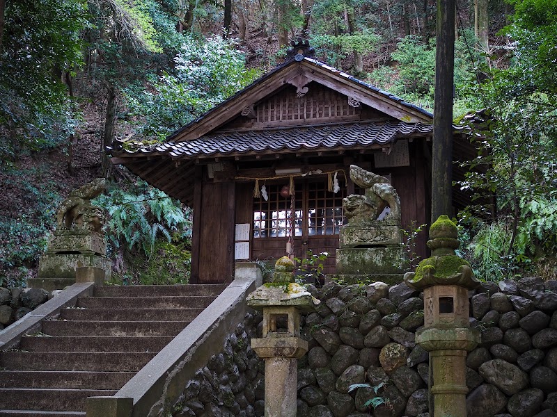 上山神社
