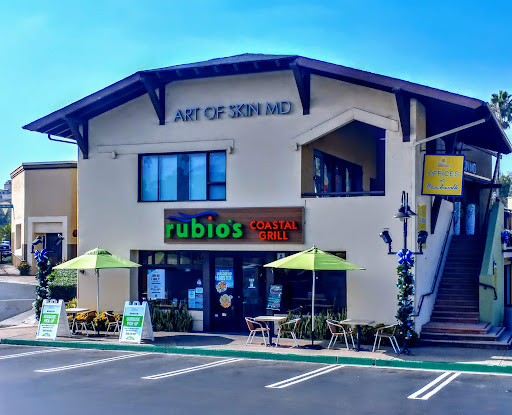 Shopping Mall «Beach Walk Shopping Center», reviews and photos, 437 Hwy 101, Solana Beach, CA 92075, USA