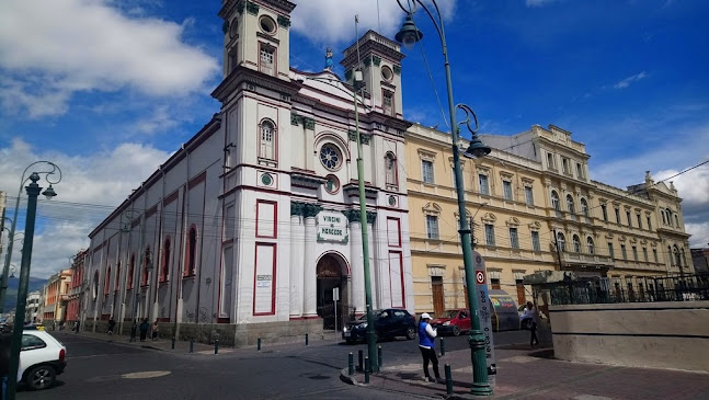 Opiniones de Iglesia Nuestra Señora de La Merced | Riobamba en Riobamba - Iglesia