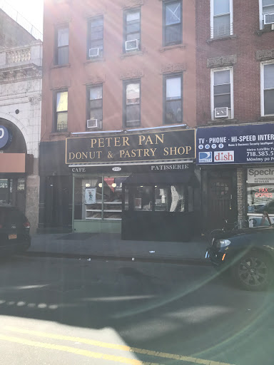 Donut Shop «Peter Pan Donut & Pastry Shop», reviews and photos, 727 Manhattan Ave, Brooklyn, NY 11222, USA
