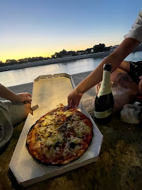 Plats et boissons du Pizzeria Le Petit Naples ( uniquement a emporter) à Arles - n°2