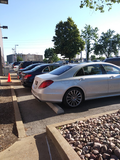 Mercedes Benz Dealer «Plaza Mercedes-Benz», reviews and photos, 11910 Olive Blvd, Creve Coeur, MO 63141, USA