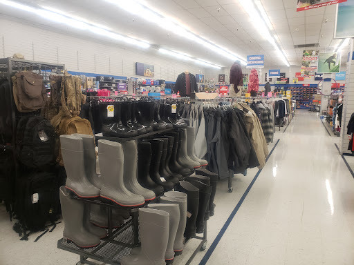 Sporting Goods Store «Big 5 Sporting Goods», reviews and photos, 1575 Mt Hood Ave #120, Woodburn, OR 97071, USA