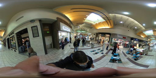 Shopping Mall «Alderwood Mall», reviews and photos, 3000 184th St SW, Lynnwood, WA 98037, USA