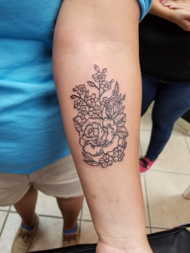 Tattoo Shop «Valley Ink Tattoo Studio», reviews and photos, 514 N Cage Blvd, Pharr, TX 78577, USA
