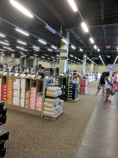Shoe Store «DSW Designer Shoe Warehouse», reviews and photos, 95 NJ-23, Wayne, NJ 07470, USA
