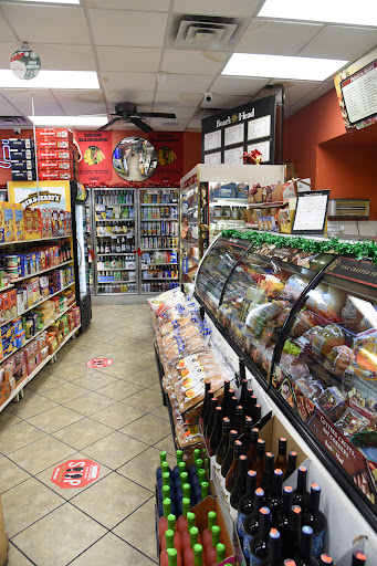 Convenience Store «McCormick Market», reviews and photos, 80 E Cermak Rd C, Chicago, IL 60616, USA