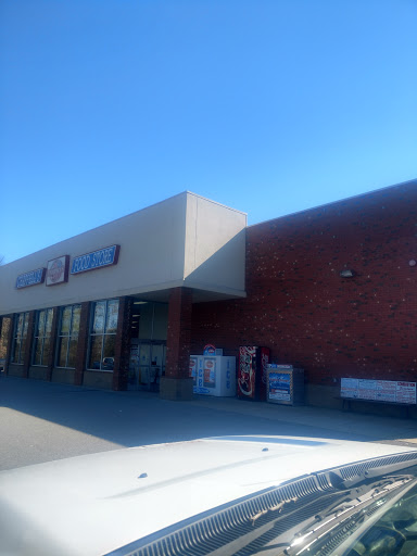 Grocery Store «Chapells Hometown Foodstore», reviews and photos, 10041 US-70, McEwen, TN 37101, USA