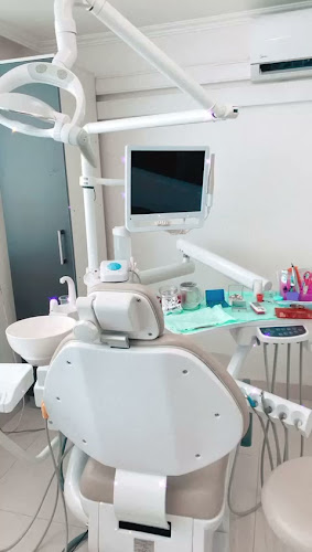 Opiniones de Atelier Dental Boutique en Rancagua - Dentista