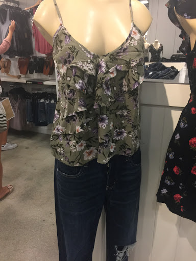 Clothing Store «AEO & Aerie Store», reviews and photos, 11800 W Broad St #2040, Richmond, VA 23233, USA