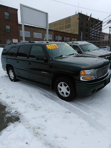 Used Car Dealer «Premier Auto Sales», reviews and photos, 701 Central Ave NE, Minneapolis, MN 55413, USA