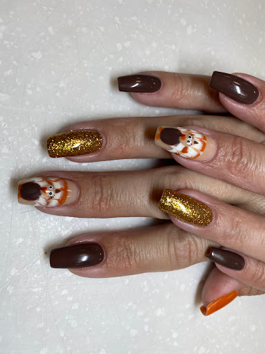 Foxxy Nails Spa - Locations from All Over the World