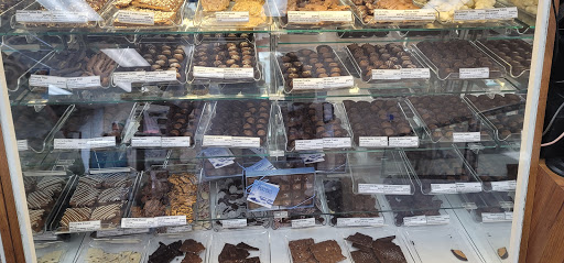 Outlet Store «Tanger Outlet Blowing Rock», reviews and photos, 278 Shoppes on the Parkway Rd, Blowing Rock, NC 28605, USA