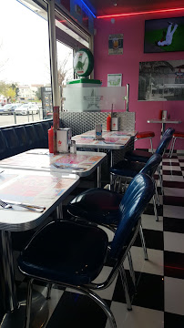 Atmosphère du Restaurant américain Memphis - Restaurant Diner à Poitiers - n°3