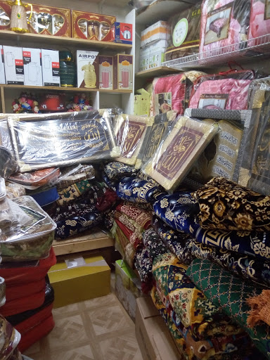 Shopping Mall «Somali Mall International», reviews and photos, 737 S 8th St, Louisville, KY 40203, USA