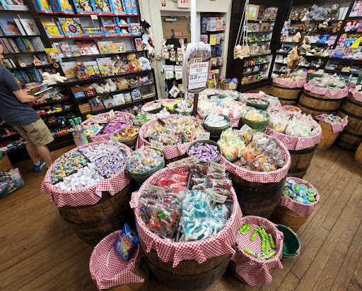 General Store «Mast General Store Hendersonville», reviews and photos, 527 N Main St, Hendersonville, NC 28792, USA