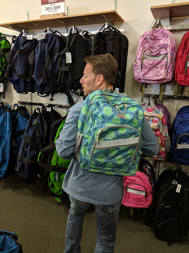 Clothing Store «L.L. Bean Outlet», reviews and photos, 1 Freeport Village Station, Freeport, ME 04033, USA