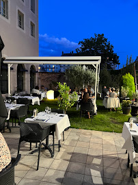 Atmosphère du Restaurant gastronomique Restaurant Les Jardins de Sainte Cécile à Grenoble - n°2