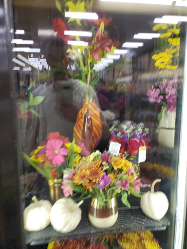 Grocery Store «Safeway», reviews and photos, 16405 CA-116, Guerneville, CA 95446, USA