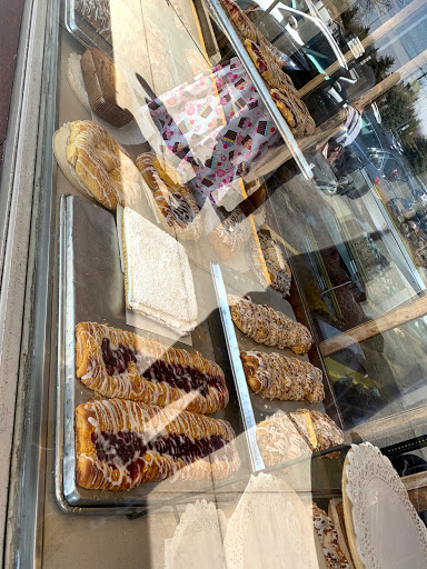 Bakery «Cumberland Station Bake Shop», reviews and photos, 36 Northwest Hwy, Des Plaines, IL 60016, USA