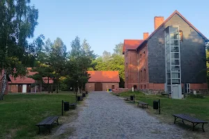 Muzeum Słowińskiego Parku Narodowego w Czołpinie image