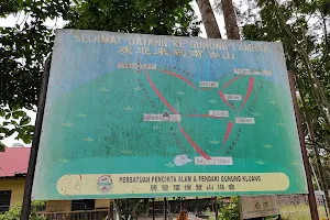 Gunung Lambak Kluang image