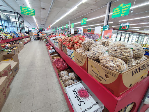 Asian Grocery Store «V & T Supermarket», reviews and photos, 12 N Franklin St, Hempstead, NY 11550, USA