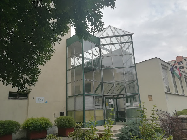 Opinii despre Hunyadi Mátyás Általános Iskola în Budapest - Iskola
