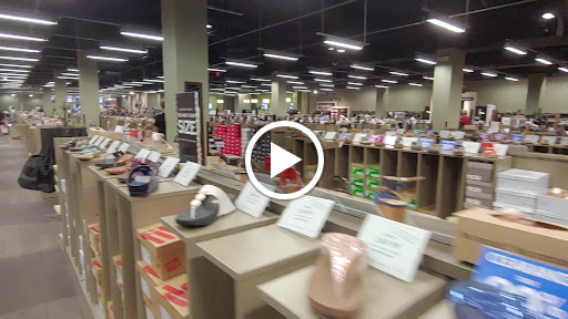 Shoe Store «DSW Designer Shoe Warehouse», reviews and photos, 124 West Market, Bloomington, MN 55425, USA