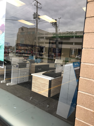 Print Shop «FedEx Office Print & Ship Center», reviews and photos, 7217 W Forest Preserve Ave, Norridge, IL 60706, USA