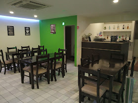 Cafetería Verde y Café