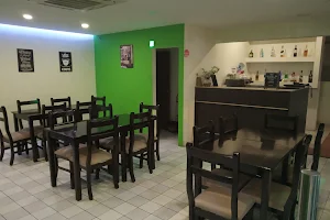 Cafetería Verde y Café Manta image
