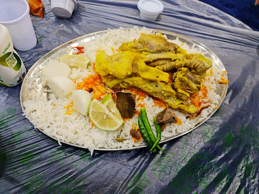 مطعم أرسلان لتقديم الوجبات 