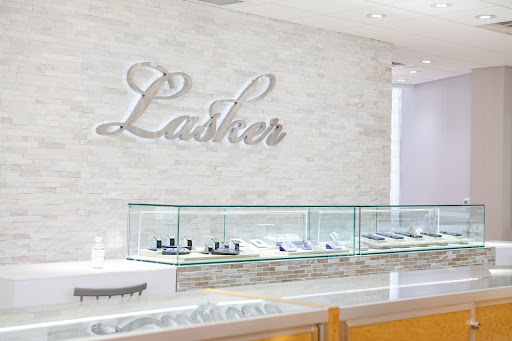 Jewelry Store «Lasker Jewelers Eau Claire, WI», reviews and photos, 3705 S Oakwood Mall Dr, Eau Claire, WI 54701, USA
