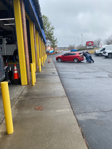 Auto Repair Shop «Lawrenceville Auto Center», reviews and photos, 2205 Riverside Pkwy, Lawrenceville, GA 30043, USA