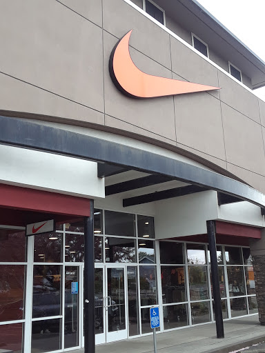 Sporting Goods Store «Nike Factory Store», reviews and photos, 1111 N Roosevelt Dr #400, Seaside, OR 97138, USA