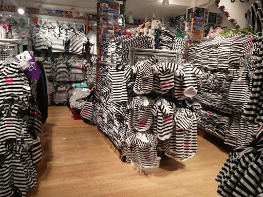 Gift Shop «Alcatraz Gift Shop», reviews and photos, 39 Pier 39 Concourse, San Francisco, CA 94133, USA