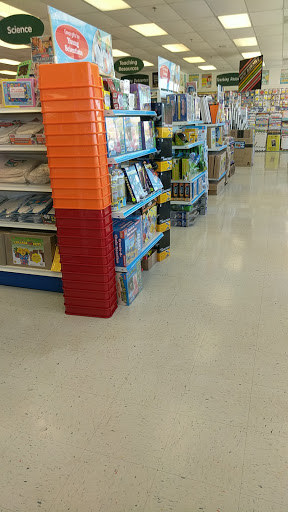Educational Supply Store «Lakeshore Learning Store», reviews and photos, 1403 N Rand Rd, Palatine, IL 60074, USA