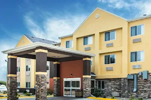 Comfort Inn & Suites Waterloo - Cedar Falls image