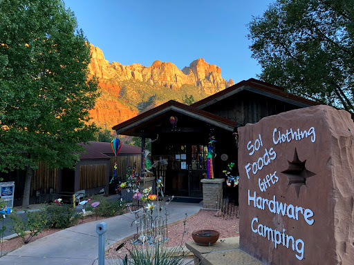 Sol Foods Supermarket, 995 Zion – Mount Carmel Hwy, Springdale, UT 84767, USA, 