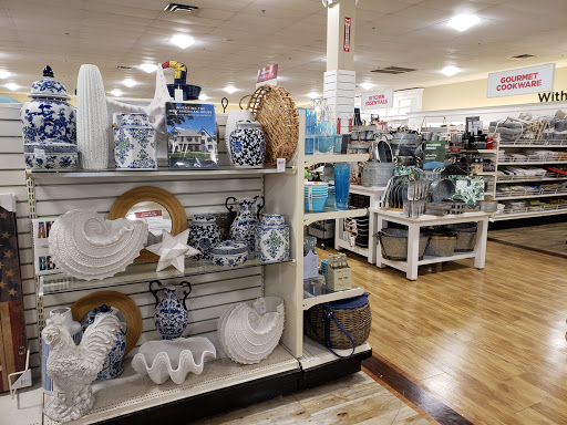 Department Store «HomeGoods», reviews and photos, 1109 Brook Forest Ave, Shorewood, IL 60431, USA