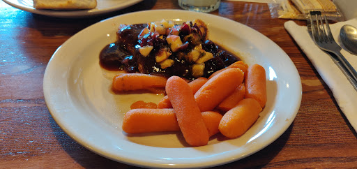 American Restaurant «Cracker Barrel Old Country Store», reviews and photos, 380 N Jacob Dr, Bloomington, IN 47404, USA