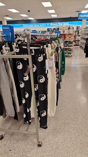 Clothing Store «Ross Dress for Less», reviews and photos, 8657 Villa La Jolla Dr, La Jolla, CA 92037, USA